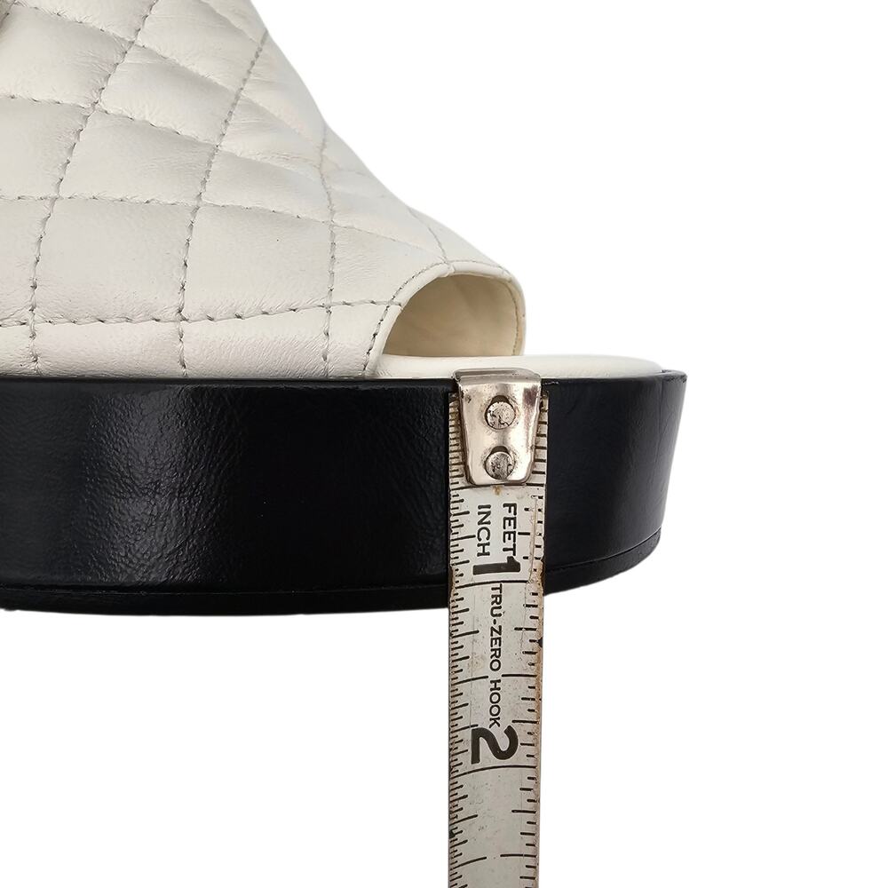 Chanel CC White Quilted Leather Heel Platform Slingback Sandal Size 38.5 7.5 8 - Picture 15 of 15